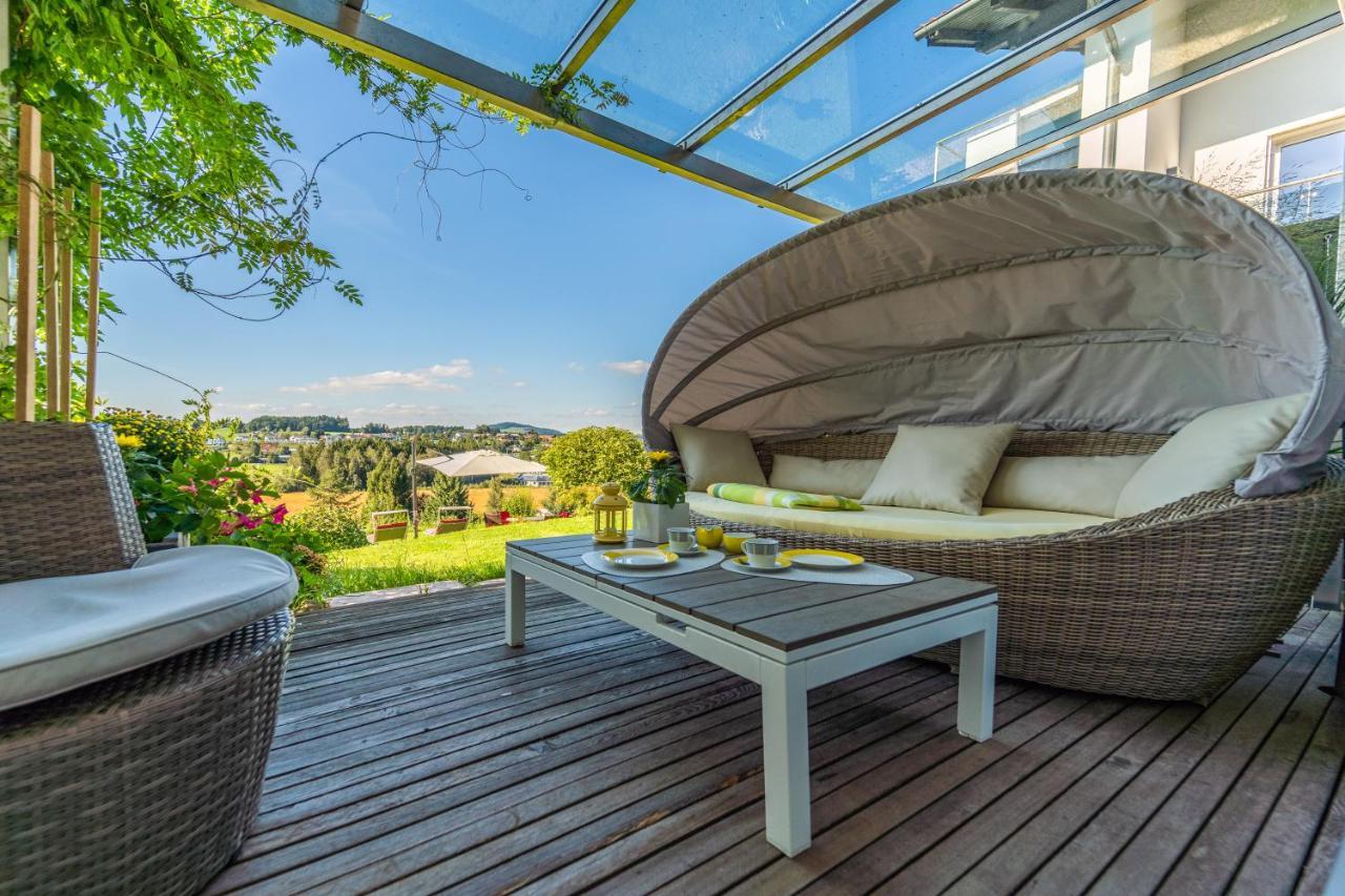 Haus Am Weinberg II Διαμέρισμα Seekirchen am Wallersee Εξωτερικό φωτογραφία