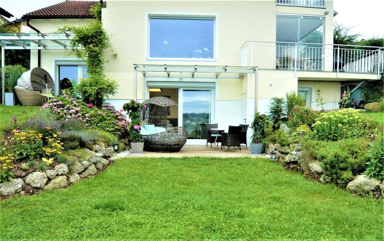 Haus Am Weinberg II Διαμέρισμα Seekirchen am Wallersee Εξωτερικό φωτογραφία